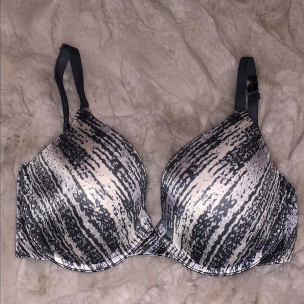 Victoria’s secret bra